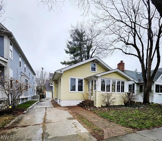 1208 Emmons Avenue, Birmingham, MI 48009