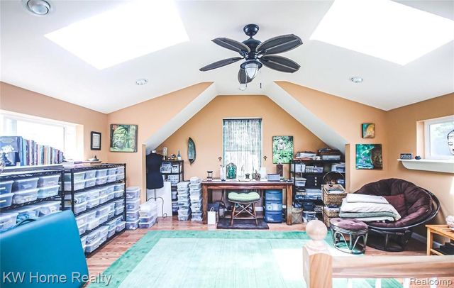 1208 Emmons Avenue, Birmingham, MI 48009