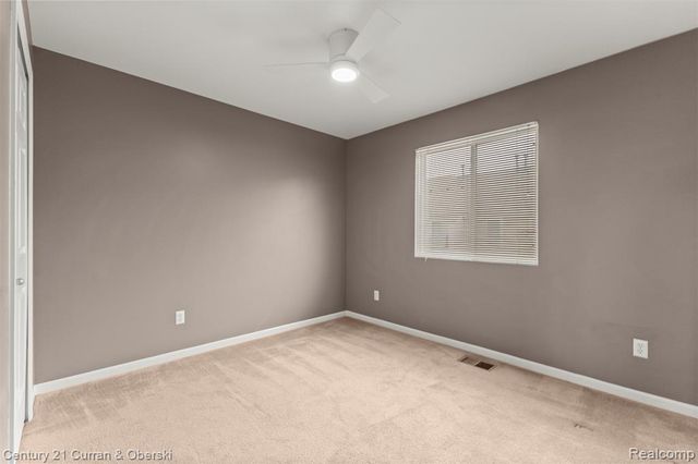 1095 Beaver Run, Troy, MI 48083