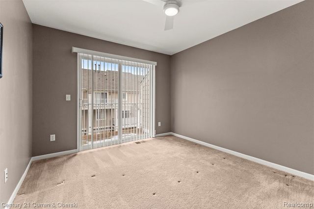 1095 Beaver Run, Troy, MI 48083