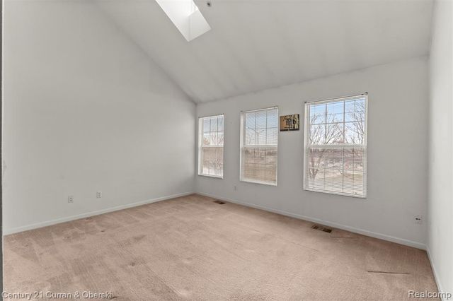 1095 Beaver Run, Troy, MI 48083