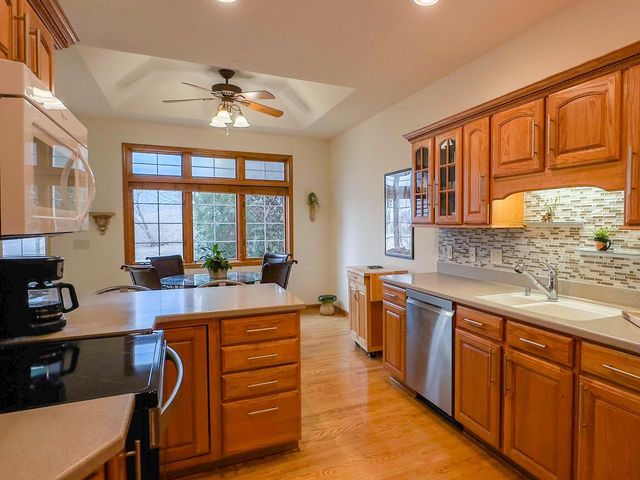 2396 Caribou LANE, Grafton, WI 53024