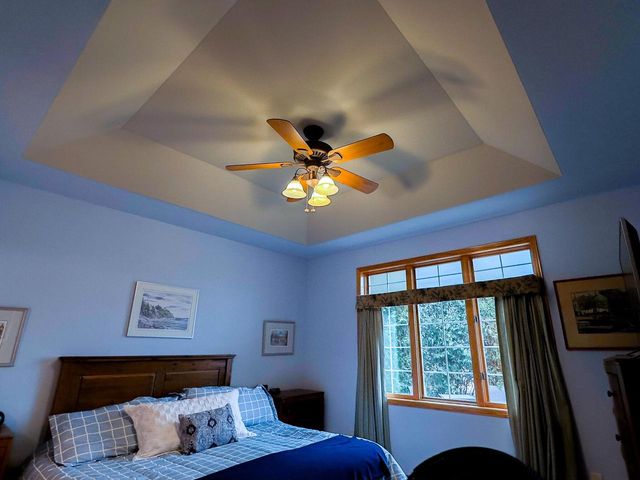 2396 Caribou LANE, Grafton, WI 53024