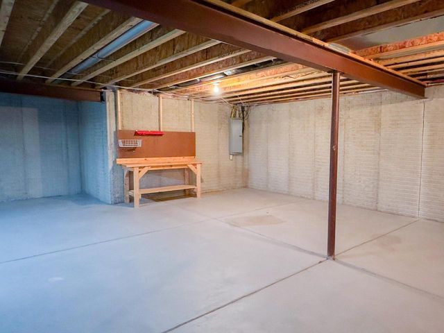 2396 Caribou LANE, Grafton, WI 53024