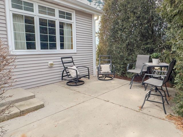 2396 Caribou LANE, Grafton, WI 53024