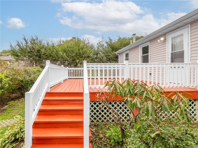 62 Beacon Street, Cranston, RI 02910
