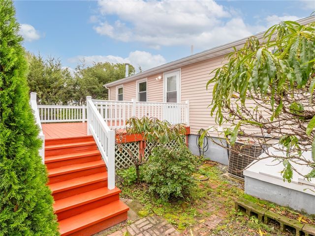 62 Beacon Street, Cranston, RI 02910