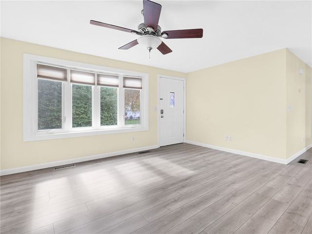 62 Beacon Street, Cranston, RI 02910