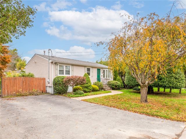 62 Beacon Street, Cranston, RI 02910