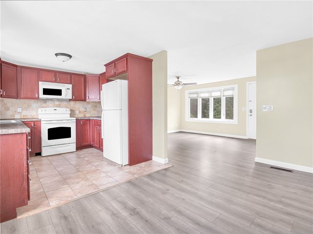 62 Beacon Street, Cranston, RI 02910