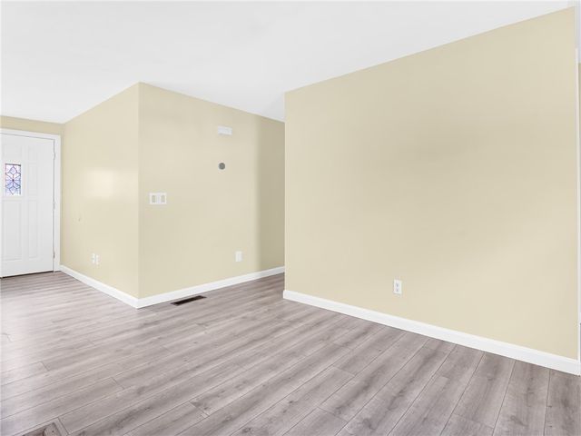 62 Beacon Street, Cranston, RI 02910