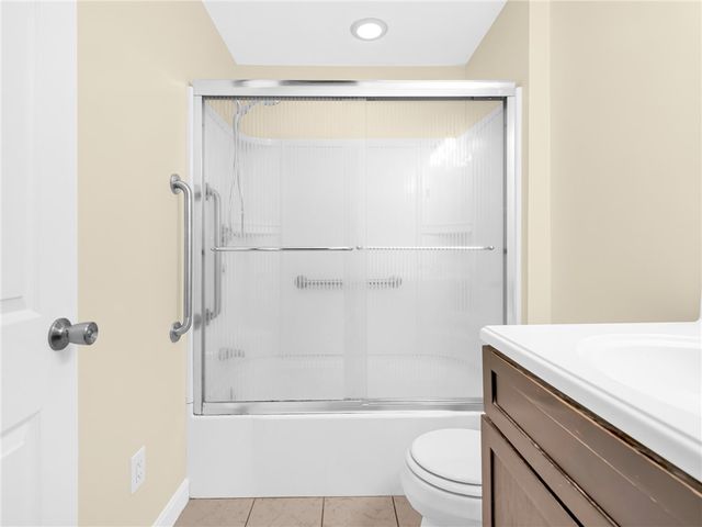 62 Beacon Street, Cranston, RI 02910