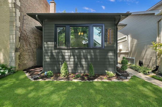 5626 N Miltimore Avenue, Chicago, IL 60646