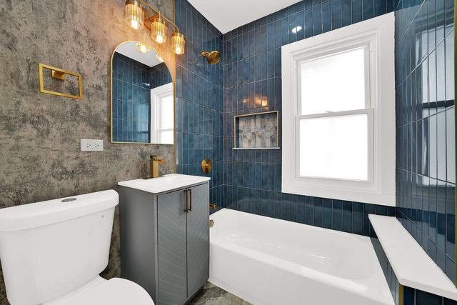 5626 N Miltimore Avenue, Chicago, IL 60646