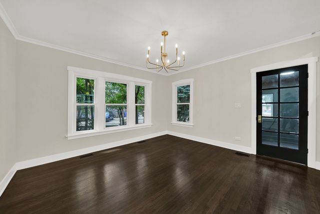 5626 N Miltimore Avenue, Chicago, IL 60646