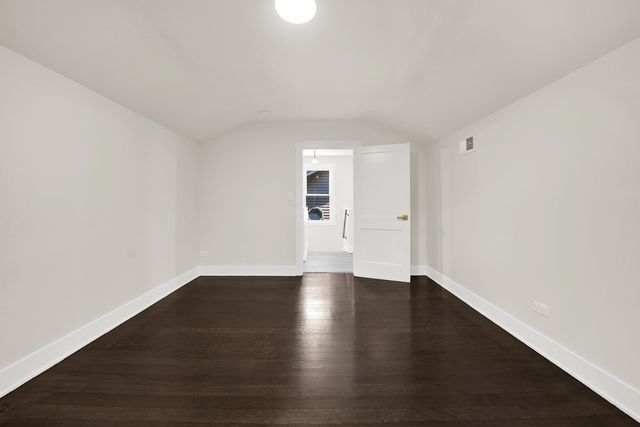 5626 N Miltimore Avenue, Chicago, IL 60646