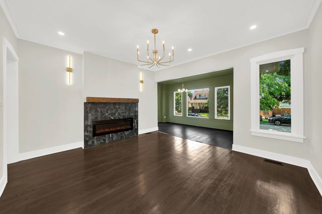 5626 N Miltimore Avenue, Chicago, IL 60646