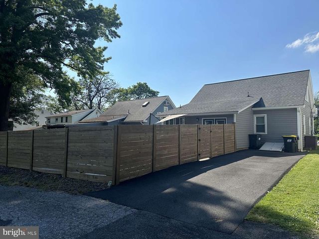 208 PHILADELPHIA PIKE, Wilmington, DE 19809