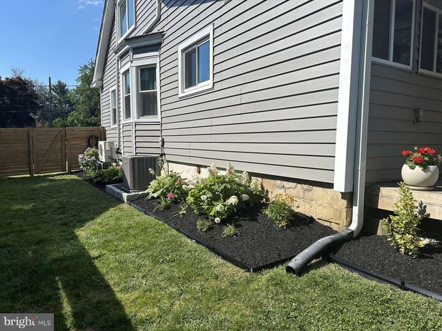 208 PHILADELPHIA PIKE, Wilmington, DE 19809