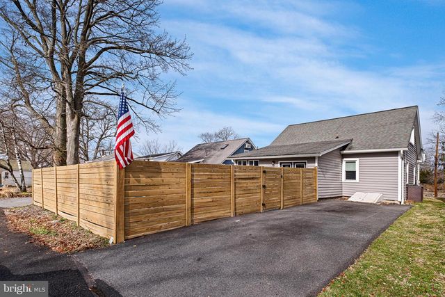 208 PHILADELPHIA PIKE, Wilmington, DE 19809