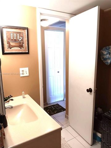 3545 NE 166th St 306, North Miami Beach, FL 33160