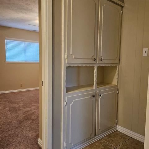 510 E Ovilla, Waxahachie, TX 75167