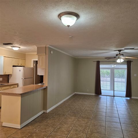 510 E Ovilla, Waxahachie, TX 75167