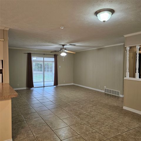 510 E Ovilla, Waxahachie, TX 75167