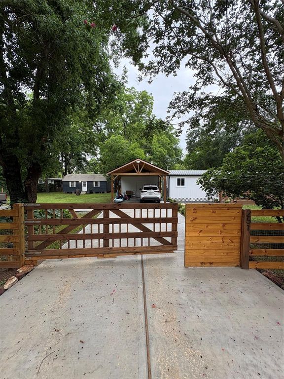 251 Mudd Street, Coldspring, TX 77331