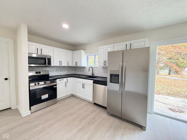 6415 Kellum Drive, Indianapolis, IN 46221