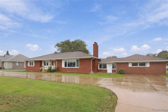 5353 18 Mile Road, Sterling Heights, MI 48314