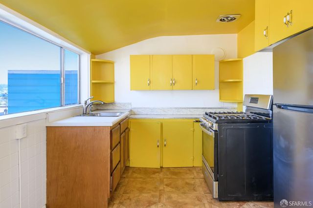 109 Banks Street, San Francisco, CA 94110