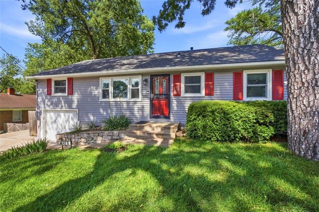 4816 Goodman Street, Shawnee, KS 66203