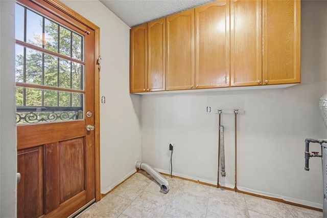 4816 Goodman Street, Shawnee, KS 66203