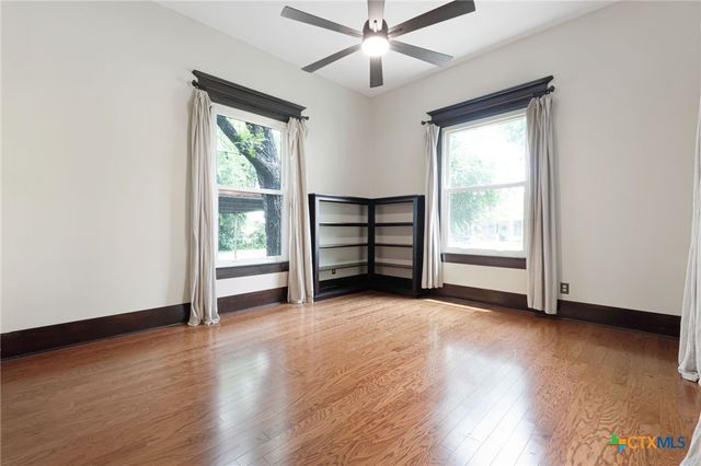 508 S Walnut Street, Lampasas, TX 76550