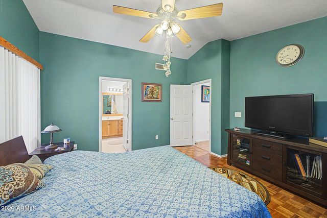 2859 E CATHY Drive, Gilbert, AZ 85296
