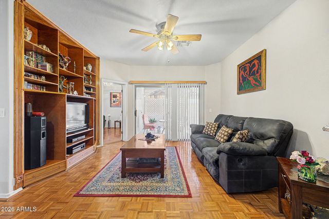 2859 E CATHY Drive, Gilbert, AZ 85296