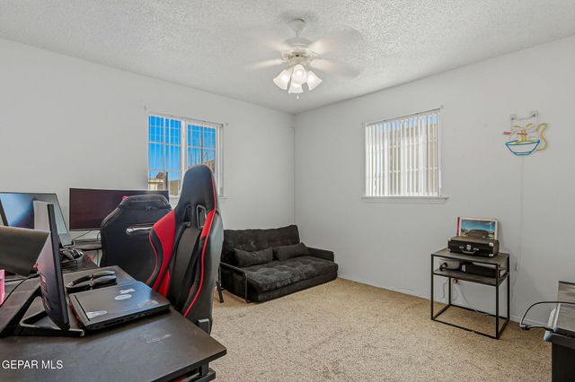 9160 MOUNT ETNA Drive, El Paso, TX 79924