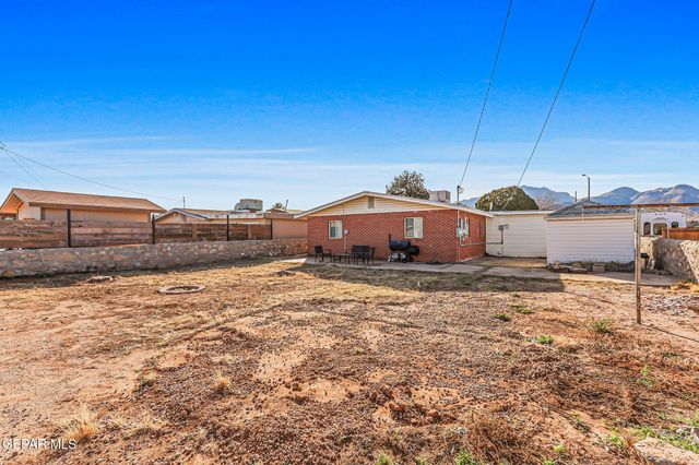 9160 MOUNT ETNA Drive, El Paso, TX 79924