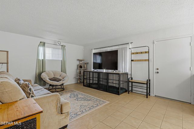 9160 MOUNT ETNA Drive, El Paso, TX 79924