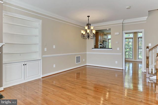 478 FERDINAND DAY DR, Alexandria, VA 22304