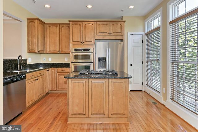 478 FERDINAND DAY DR, Alexandria, VA 22304