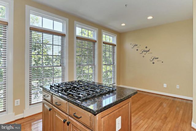 478 FERDINAND DAY DR, Alexandria, VA 22304