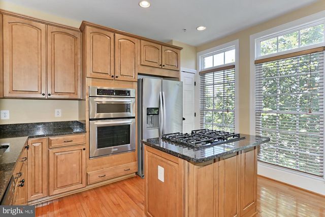 478 FERDINAND DAY DR, Alexandria, VA 22304