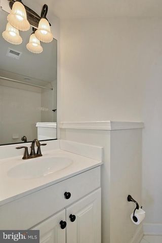 478 FERDINAND DAY DR, Alexandria, VA 22304