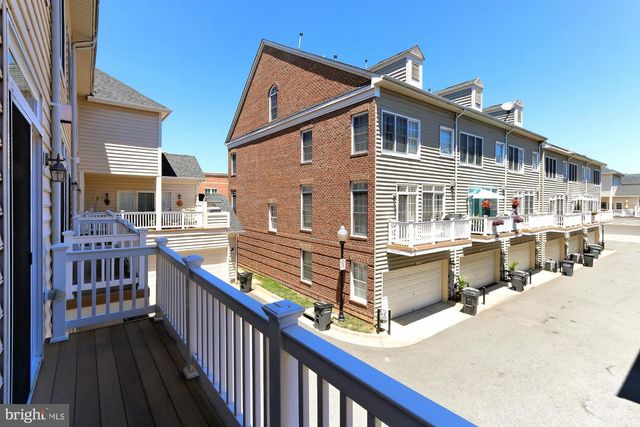 478 FERDINAND DAY DR, Alexandria, VA 22304