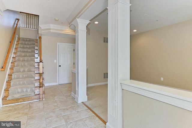 478 FERDINAND DAY DR, Alexandria, VA 22304