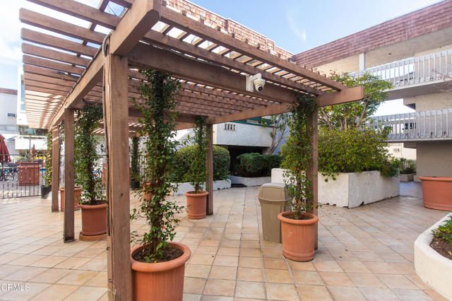 360 S Euclid Avenue 126, Pasadena, CA 91101