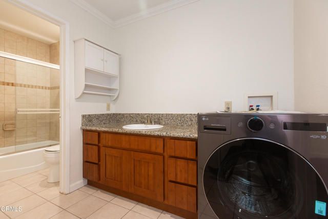 360 S Euclid Avenue 126, Pasadena, CA 91101