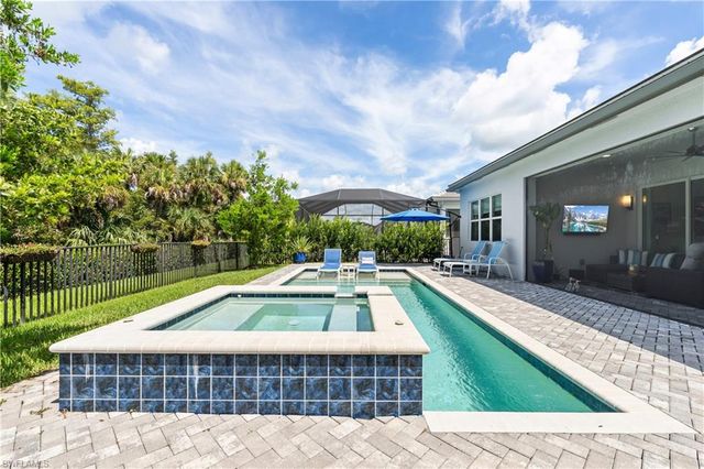 12303 Bonnet DR, Naples, FL 34120
